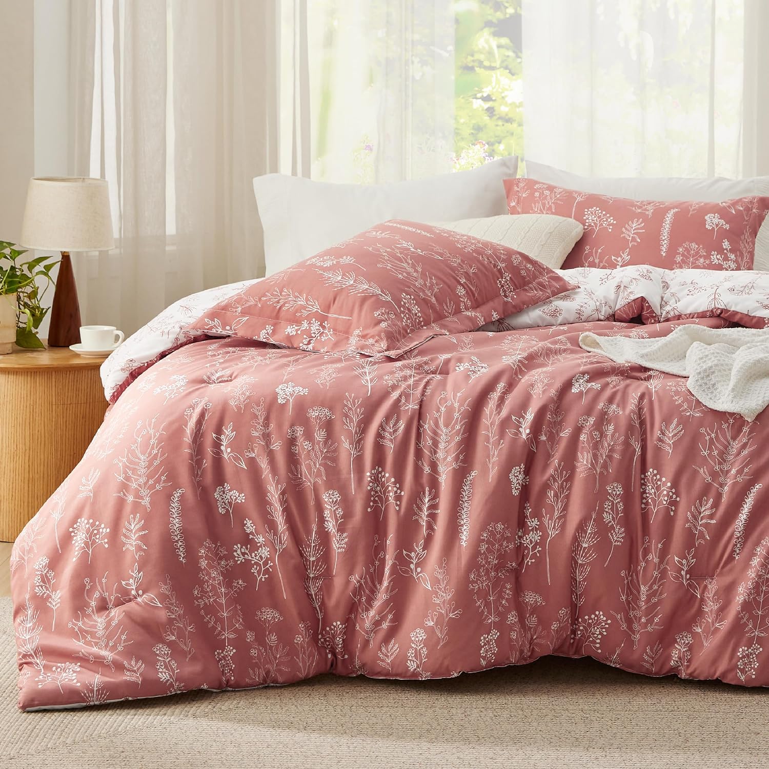 Bedsure Pink Clay queen comforter set with reversible botanical floral print
